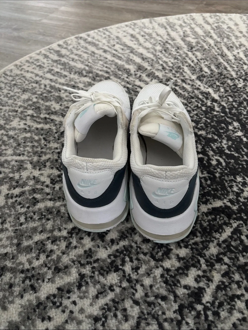 Women’s Nike Air Max Size 8.5